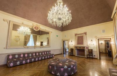 Medieval castle for sale Licciana Nardi, Tuscany, Image 7/40