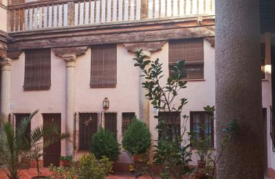 Period apartment for sale Toledo, Amador de los Ríos 2, Castile-La Mancha, Courtyard