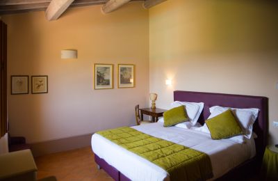 Country property for sale Sarteano, Tuscany, Image 9/50