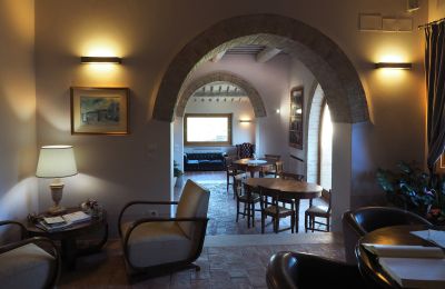 Country property for sale Sarteano, Tuscany, Image 18/50