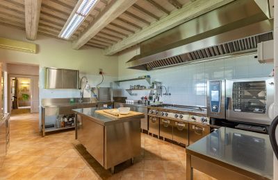 Country property for sale Sarteano, Tuscany, Image 13/50