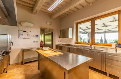 Country property for sale Sarteano, Tuscany, Image 14/50
