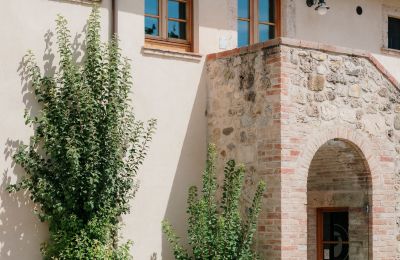 Country property for sale Sarteano, Tuscany, Image 33/50