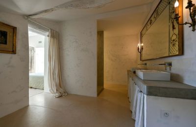 Country property for sale Uzès, Occitania, Image 15/31