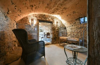 Country property for sale Uzès, Occitania, Image 6/31