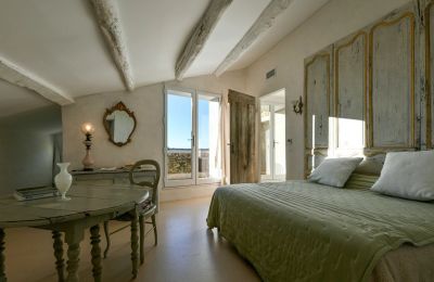 Country property for sale Uzès, Occitania, Image 26/31