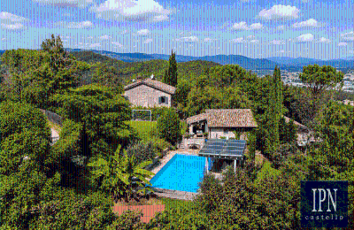 Country property for sale Italy, Image 2/44
