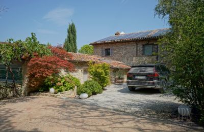 Country property for sale Italy, Image 13/50