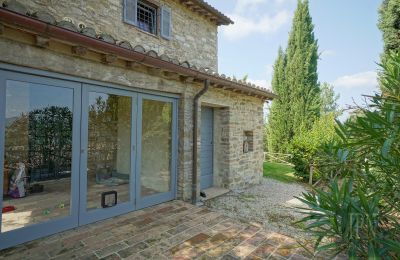 Country property for sale Italy, Image 14/50