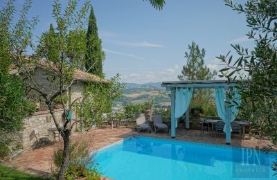 Country property for sale Italy, Image 18/50