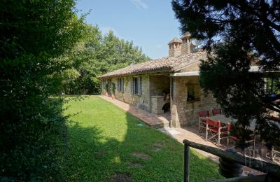 Country property for sale Italy, Image 23/50