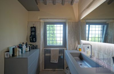 Country property for sale Italy, Image 41/50