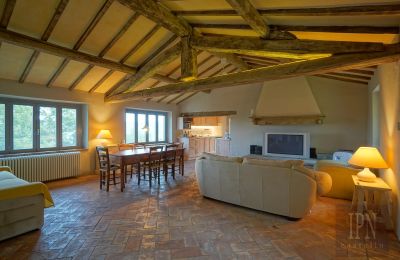 Country property for sale Italy, Image 46/50