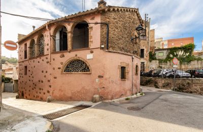 Country property Sant Llorenç Savall, Catalonia