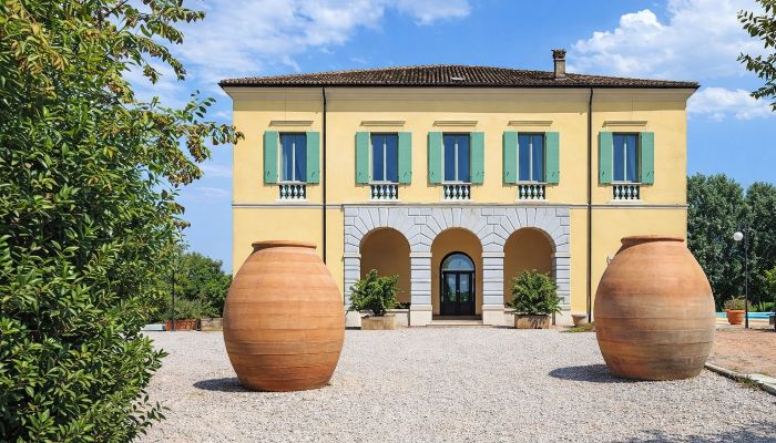 Historic villa for sale Goito, Lombardy