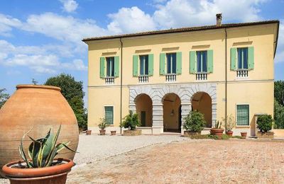 Historic villa for sale Goito, Lombardy, Image 25/27