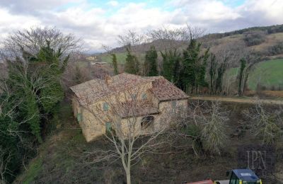 Country property for sale 06026 Pietralunga, Umbria, Image 2/25
