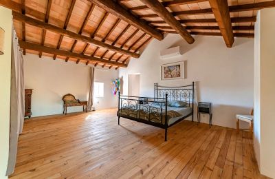 Historic property for sale Uzès, Occitania, Image 7/20