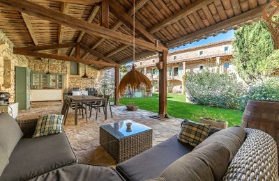 Historic property for sale Uzès, Occitania, Image 11/20