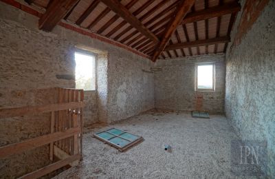 Country property for sale Italy, Image 20/26