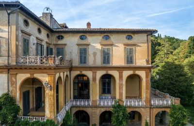 Historic villa for sale Panicaglia, Tuscany, Image 1/24