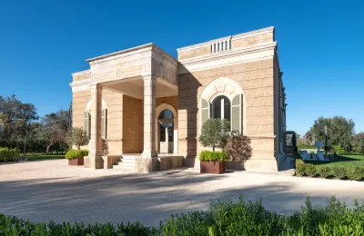 Historic villa for sale Mesagne, sp45 300, Apulia, Image 1/48