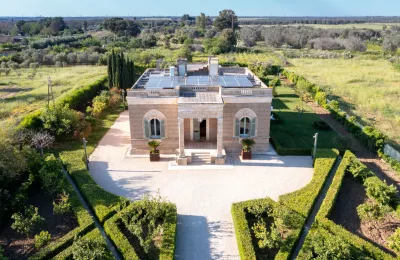 Historic villa for sale Mesagne, sp45 300, Apulia, Image 2/48