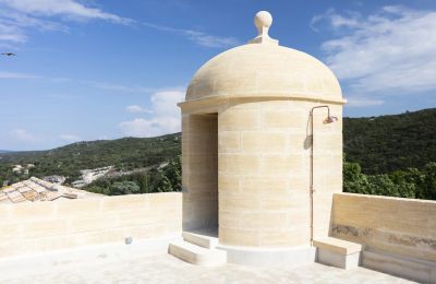 Castle for sale Uzès, Occitania, Image 26/32