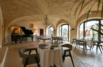 Castle for sale Uzès, Occitania, Image 12/32