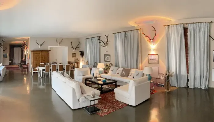 Infrared heating in castles and listed properties: efficiency, integration and preservation of building fabric April 2026