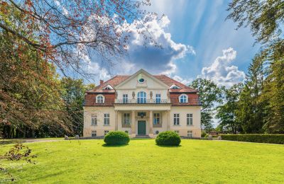 Castle for sale Marzewo, Warmia-Masuria, Front view