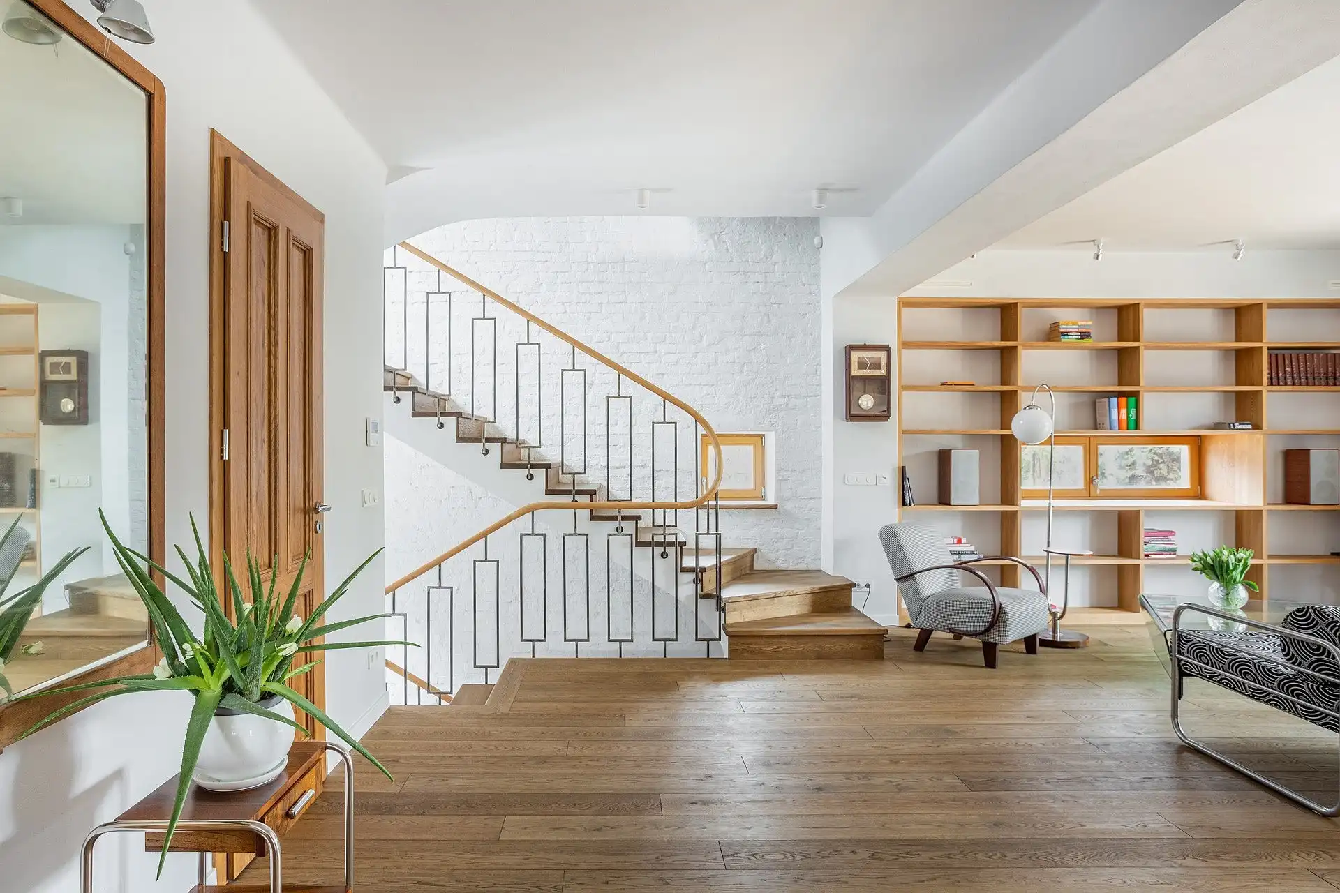 Photos Pre-war villa in Warsaw’s Mokotów district