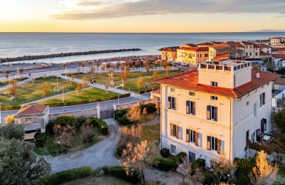 Historic villa Marina di Pisa, Tuscany