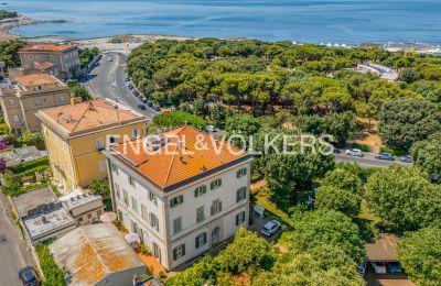 Historic villa for sale Livorno, Tuscany, Image 2/56