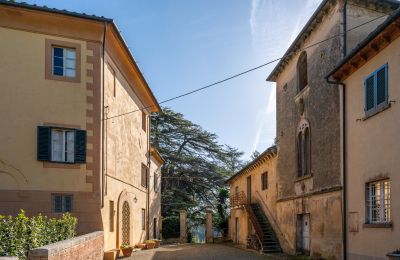 Historic villa for sale Crespina, Tuscany, Image 34/38