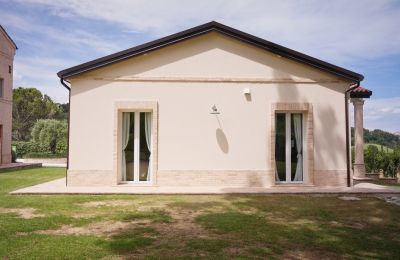 Country property for sale Fermo, Marche, Image 93/99