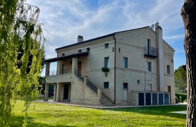 Country property for sale Fermo, Marche, Image 62/81