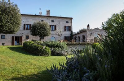 Country property for sale Fermo, Marche, Image 5/81