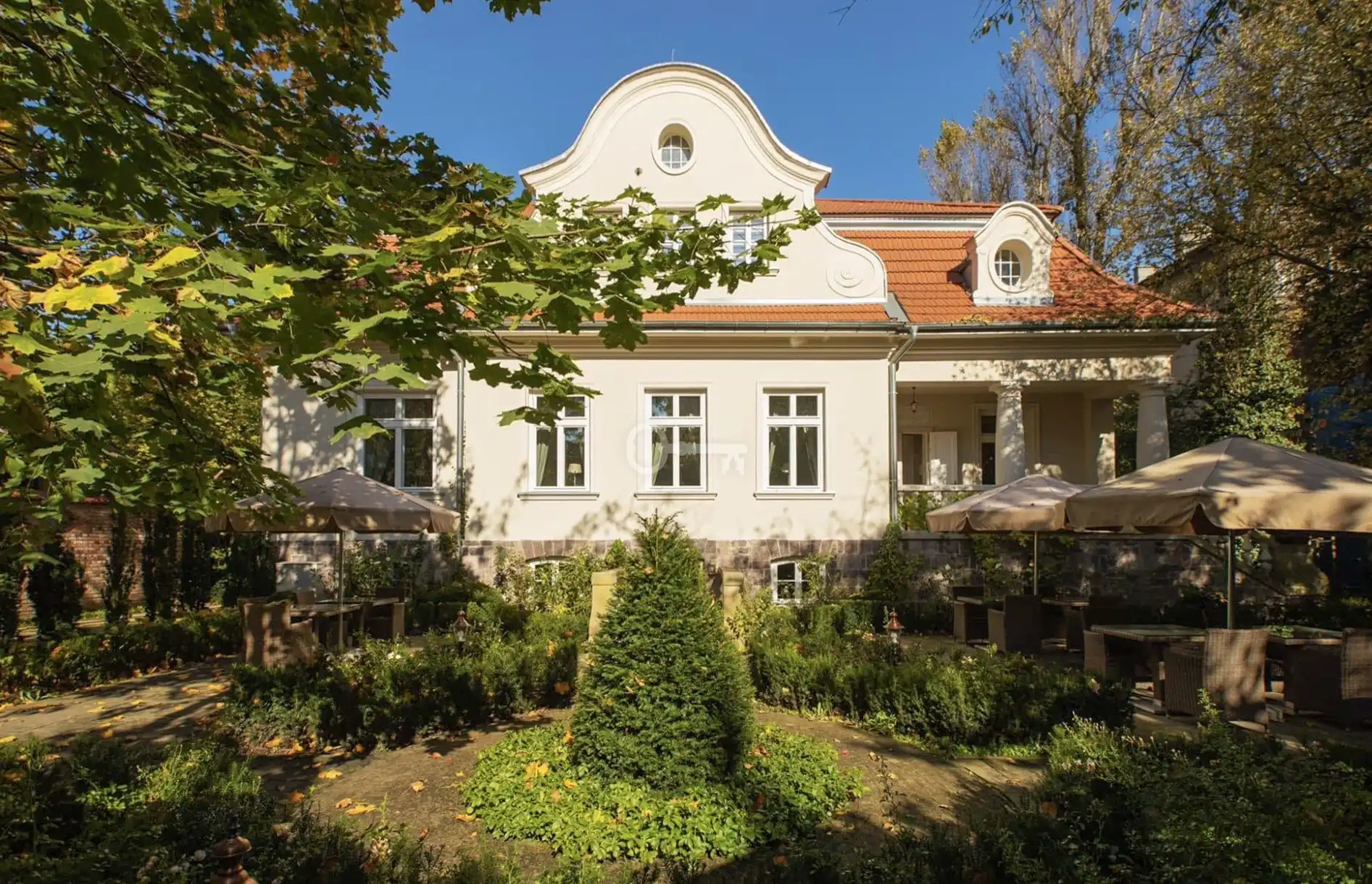Photos Grand historic house by Józef Gałęzowski, Kraków