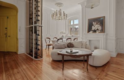 Period apartment for sale Poznań, Jana Spychalskiego, Greater Poland, Image 3/55