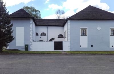 Castle for sale Liptovský Mikuláš, Paludzka 1, Žilina region, Side view