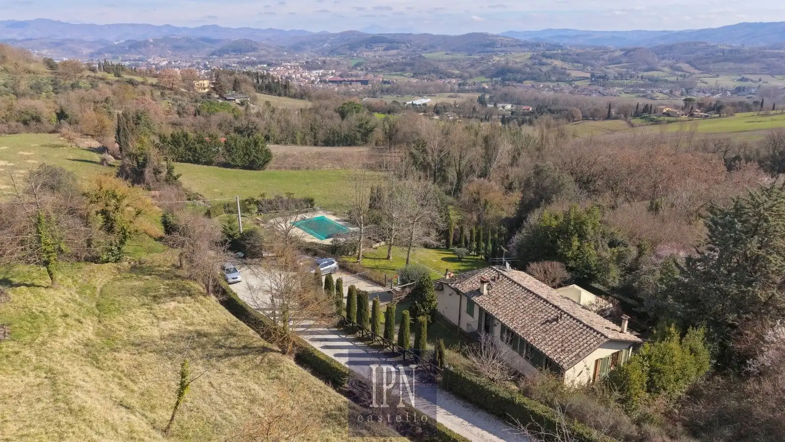 Photos Restored Umbrian farmhouse with pool and gardens – 4 km from Città di Castello
