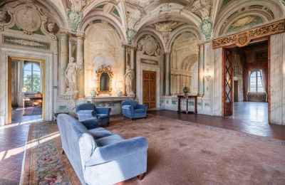 Historic villa for sale Lucca, Tuscany, Image 4/26