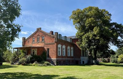 Manor house for sale Brandenburg, Gutshaus links - Terasse