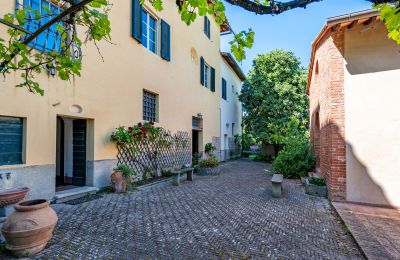 Urban palace for sale Montefoscoli, Tuscany, Image 5/37