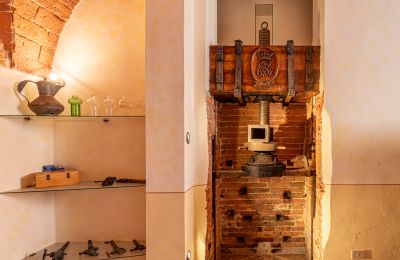 Urban palace for sale Montefoscoli, Tuscany, Image 32/37