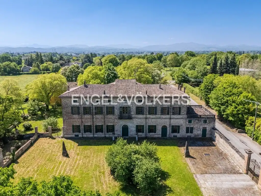 Photos Italian country house near Parma