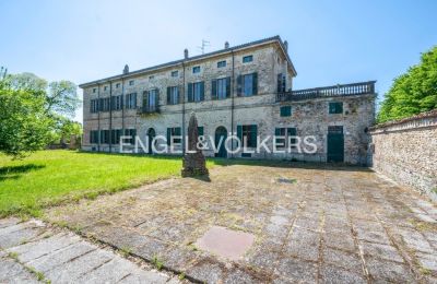 Historic villa for sale Montechiarugolo, Emilia-Romagna, Courtyard