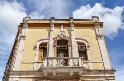 Period apartment for sale Oria, Via Latiano 74, Apulia, Refurbished Facade