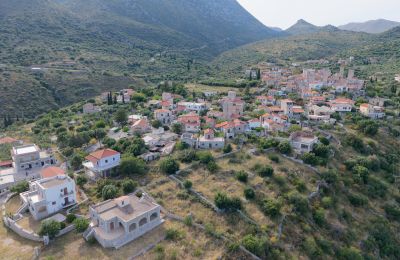 Historic tower for sale Flomochori, Peloponnese, Image 6/12